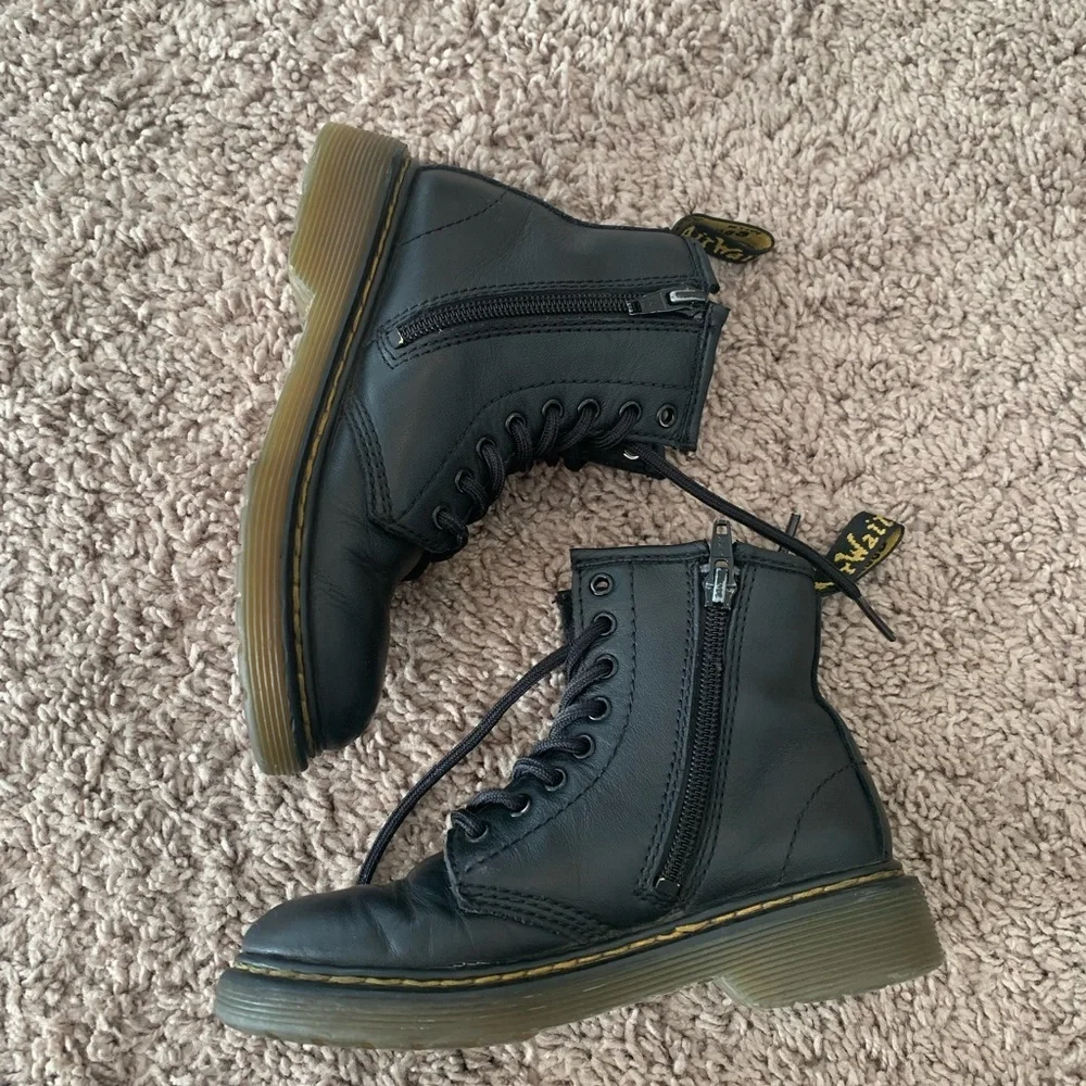 Dr Martens Pascal Moo Boots Black Leather Lace-Up Boots - Picture 8 of 16